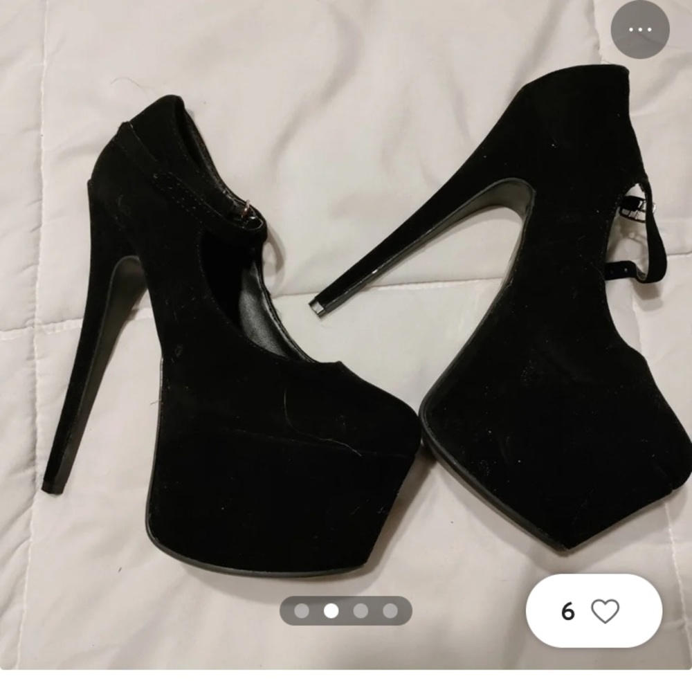 Velvet leg avenue platform heels
